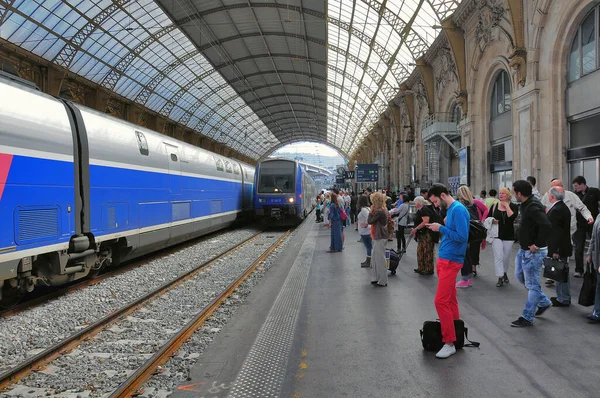 Nice France May 2012 Passenger Platform Day Time — Stock Photo, Image