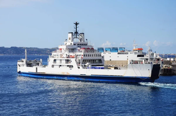 Ferry Reggio Calabria Para Messina Parte Sul Itália — Fotografia de Stock