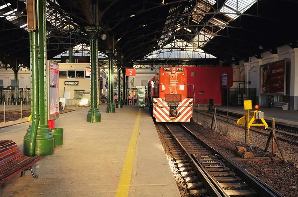 Buenos Aires Argentina Aprile 2013 Locomotiva Diesel Trova Vicino Alla — Foto Stock