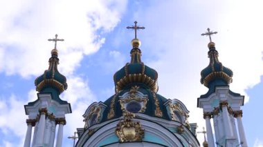 Andrew 'un kilisesine yakın çekim. Ukrayna. Kyiv 'in manzarası.