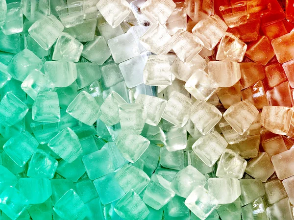 Cubitos de hielo rojo blanco verde — Foto de Stock