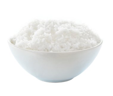 Beyaz arka planda bir kasede pirinç