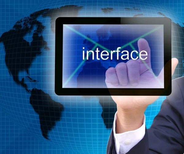 Geschäftsmann Hand drückt Interface-Taste auf einem Touchscreen-Interface — Stockfoto