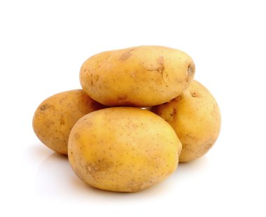 beyaz zemin üzerine patates demet