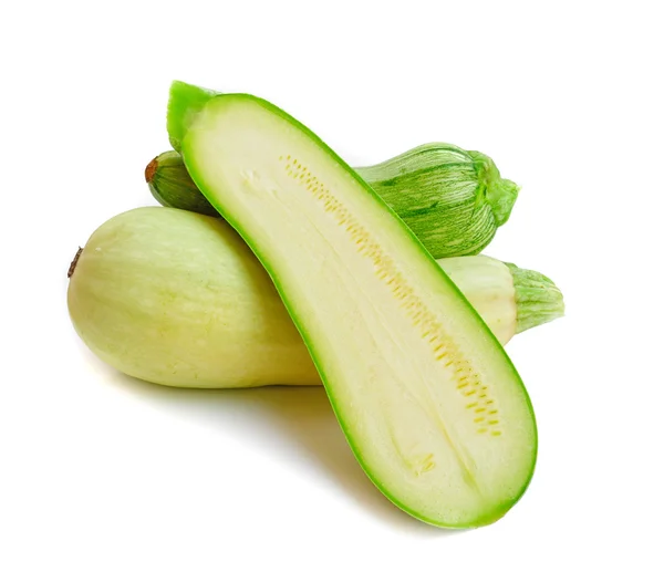Zucchini isolerad på en vit bakgrund — Stockfoto