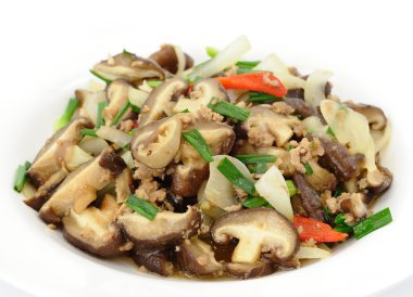 domuz eti ile mantar.