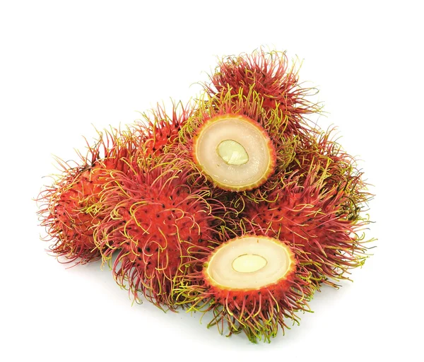 Rambutan est un fruit à la coquille rouge sucrée — Photo