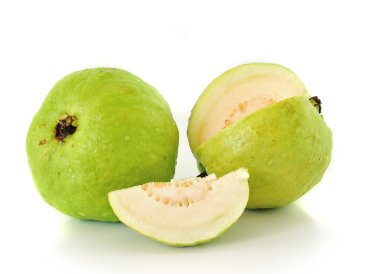 beyaz zemin üzerine guavas