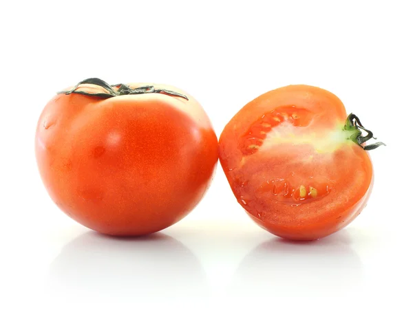 흰 바탕에 토마토를 분리 한 모습. — 스톡 사진