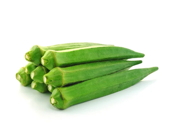 Okras op witte achtergrond — Stockfoto