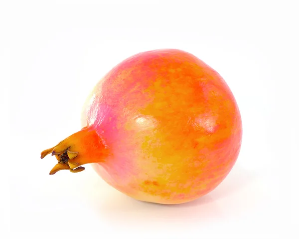 Frutto di melograno maturo isolato su sfondo bianco ritaglio — Foto Stock