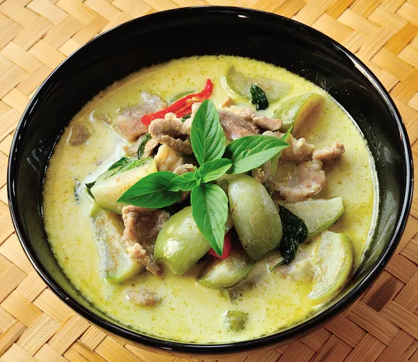 Χοιρινό πράσινο κάρι, ταϊλανδέζικη κουζίνα — Φωτογραφία Αρχείου