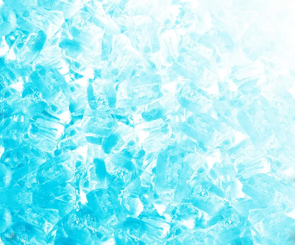 Hintergrund aus blauen Eiswürfeln — Stockfoto