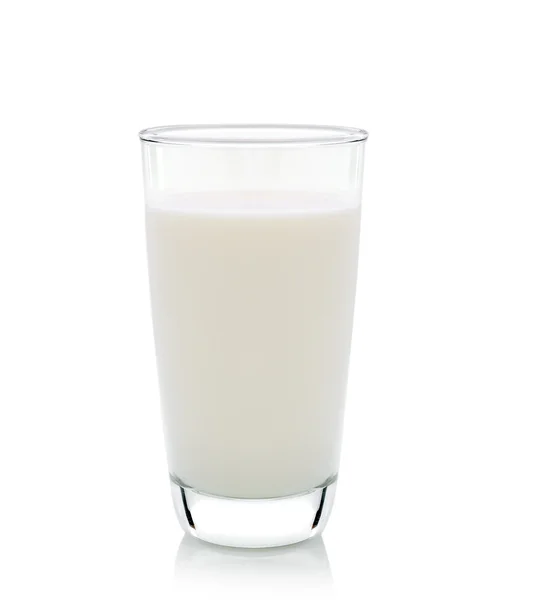 Sklenice mléka izolované na bílém pozadí — Stock fotografie