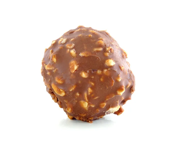 Chocolade bal met amandel op witte achtergrond. — Stockfoto