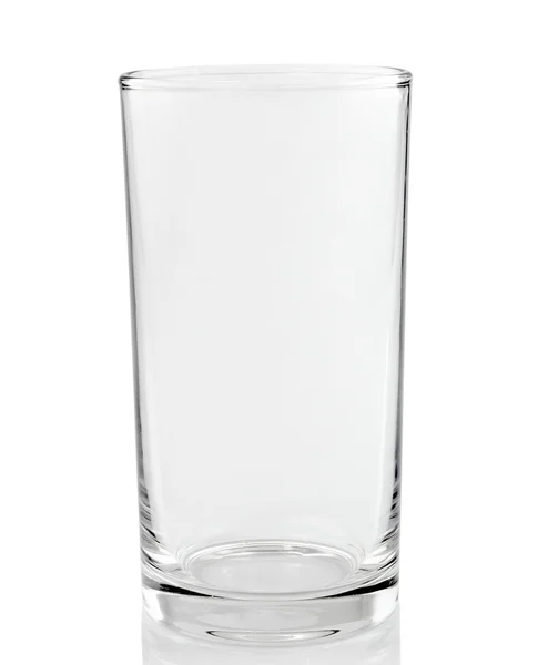 Un vaso vacío. aislado sobre un fondo blanco —  Fotos de Stock