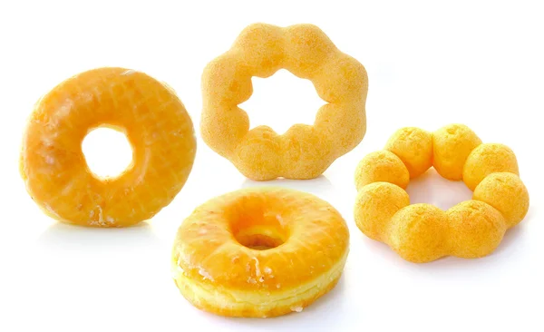 Donuts aislados sobre fondo blanco —  Fotos de Stock
