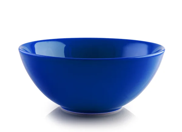 Ciotola di ceramica blu su sfondo bianco — Foto Stock