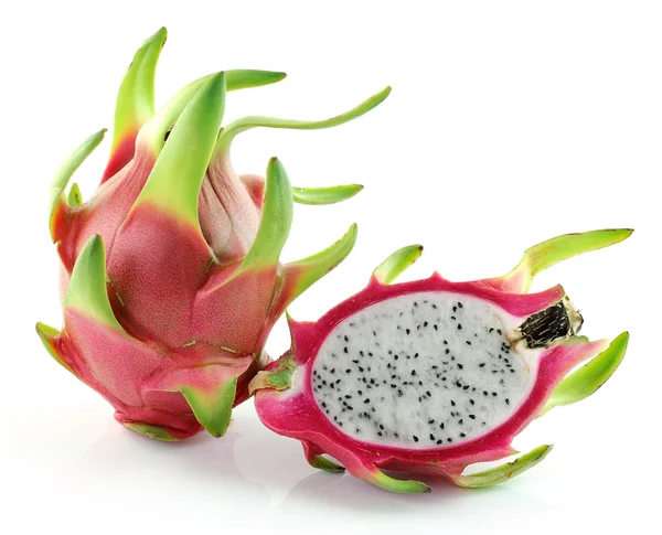 Dragon Fruit op witte achtergrond — Stockfoto