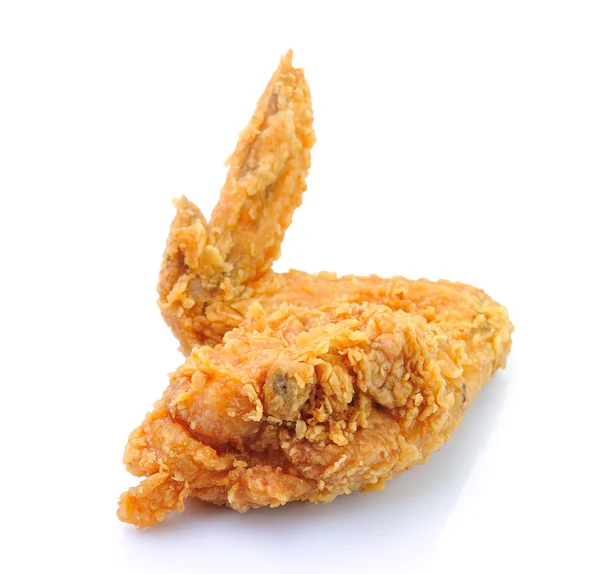 Ala de pollo frito sobre fondo blanco — Foto de Stock