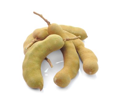 Tamarind beyaz arkaplanda izole edildi