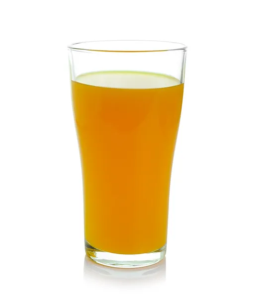 Verre plein de jus d'orange isolé sur fond blanc — Photo