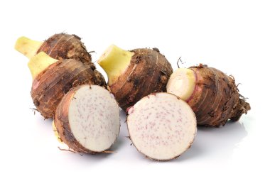 taro kökleri beyaz üzerine