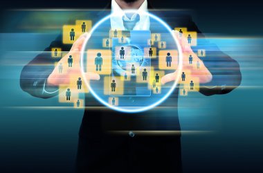 işadamı sosyal ağ ile çalışır