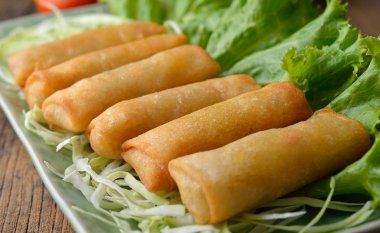 Kızarmış Çin geleneksel bahar rulo gıda