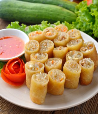 Kızarmış Çin geleneksel bahar rulo gıda