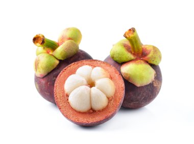 Mangosteen beyaz arka planda izole