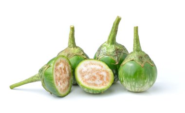 patlıcan beyaz arkaplanda izole edildi