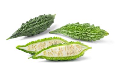 Acı kavun beyaz arkaplanda izole