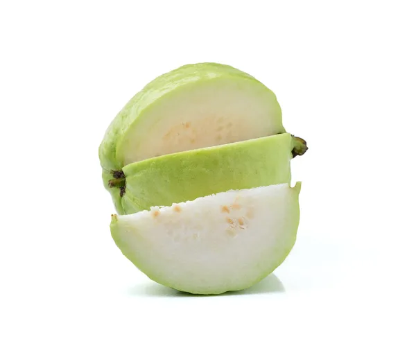 Guava isolato su sfondo bianco — Foto Stock