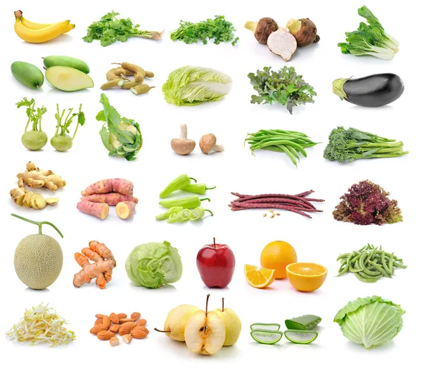Frutta e verdura isolate su fondo bianco — Foto Stock