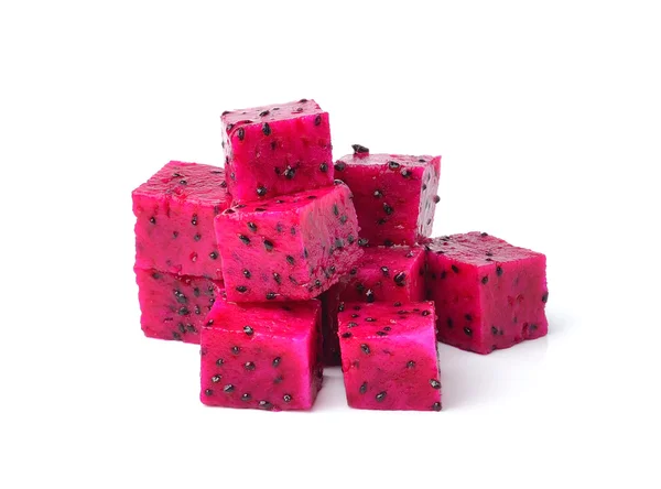 Dragon Fruit geïsoleerd op witte achtergrond. — Stockfoto