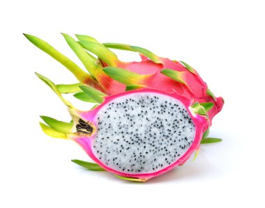 Beyaz arkaplanda Ejder Meyvesi izole.