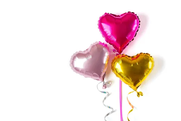 Set Aus Drei Aufblasbaren Herzen Goldenen Lila Mattrosa Farbe Isoliert — Stockfoto