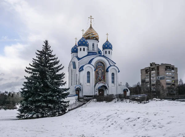 Kerk Van Opstanding Van Christus Een Orthodoxe Kerk Het Microdistrict — Stockfoto