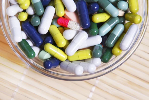 Tabletki dla różnych chorób — Zdjęcie stockowe