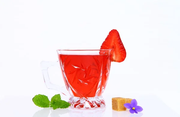 Tea with strawberry mint and sugar — Stock Photo, Image