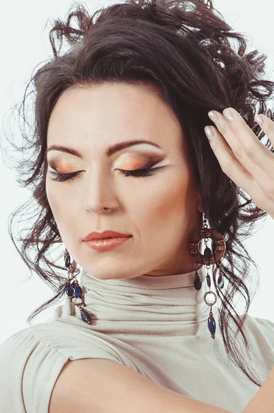 Portrait of lovely brunette woman — Stock Photo, Image