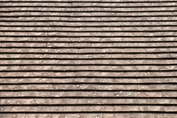 Le vieux toit de tuiles — Photo
