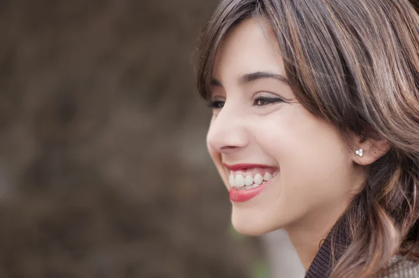 Portrait of a beautiful brunette — Stock Photo, Image