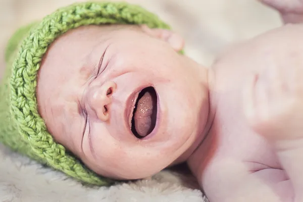 Baby crying — Stock Photo, Image