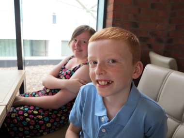 yemek bekliyor kardeş