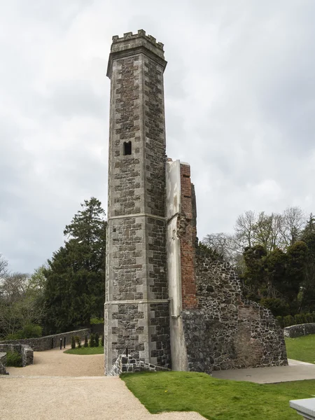 Antiga torre de relógio irlandesa — Fotografia de Stock