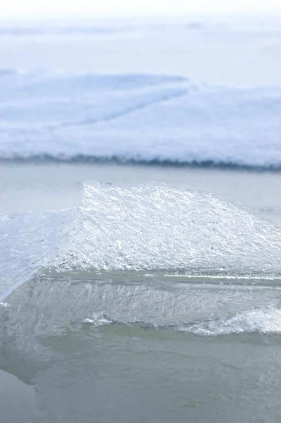 Rivier Bedekt Met Ijs Sneeuw — Stockfoto