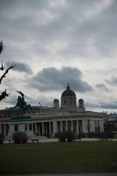 Architectonische Monumenten Van Wenen Bij Bewolkt Weer Europese Cultuur Historische — Stockfoto