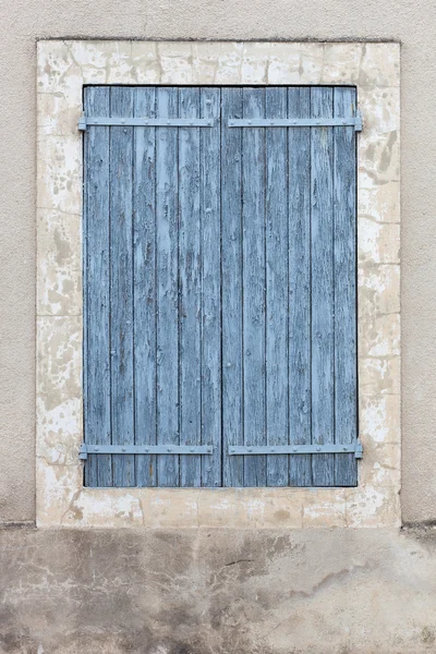 Aged shut window — Stock Photo, Image